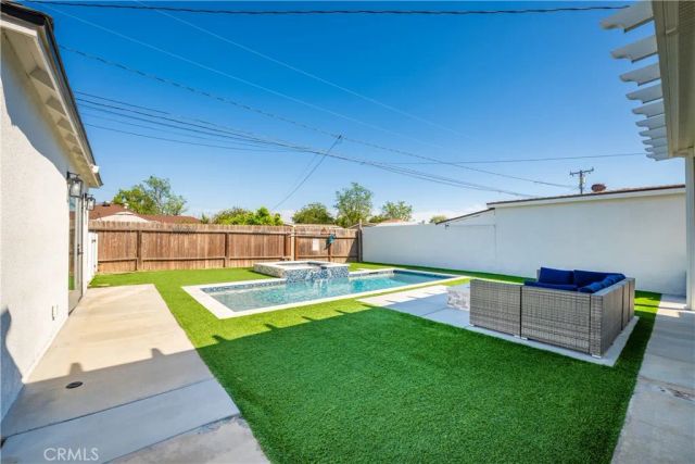 3246 N Marwick, Long Beach, CA 90808