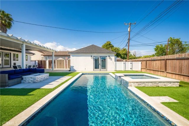 3246 N Marwick, Long Beach, CA 90808