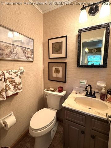 103 Powderhorn Road, Charleston, WV 25314