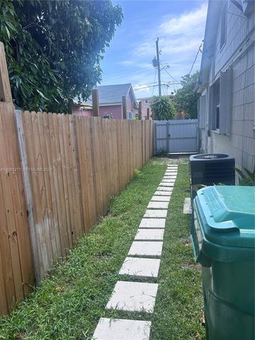 11108 Peachtree Drive 0, Miami, FL 33161