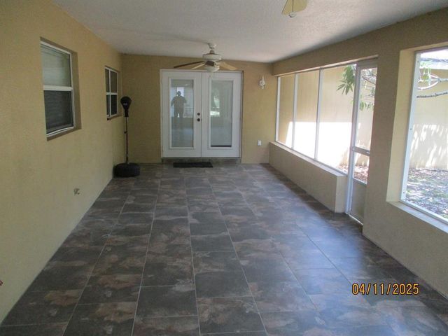1107 SE 8TH AVENUE, Okeechobee, FL 34974