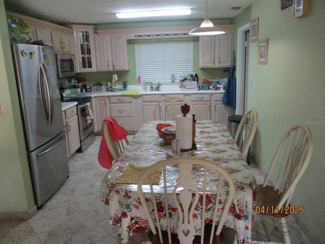 1107 SE 8TH AVENUE, Okeechobee, FL 34974