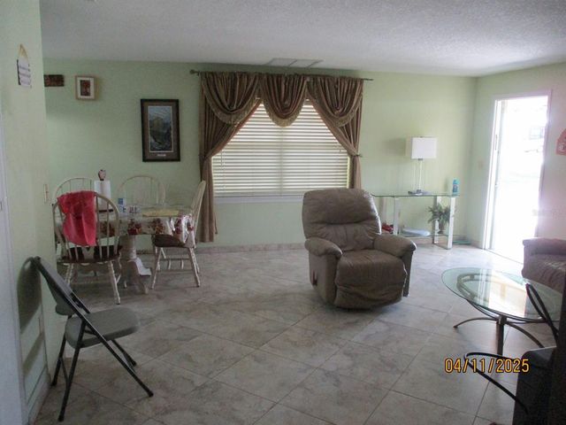 1107 SE 8TH AVENUE, Okeechobee, FL 34974