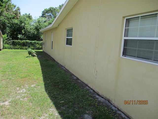 1107 SE 8TH AVENUE, Okeechobee, FL 34974