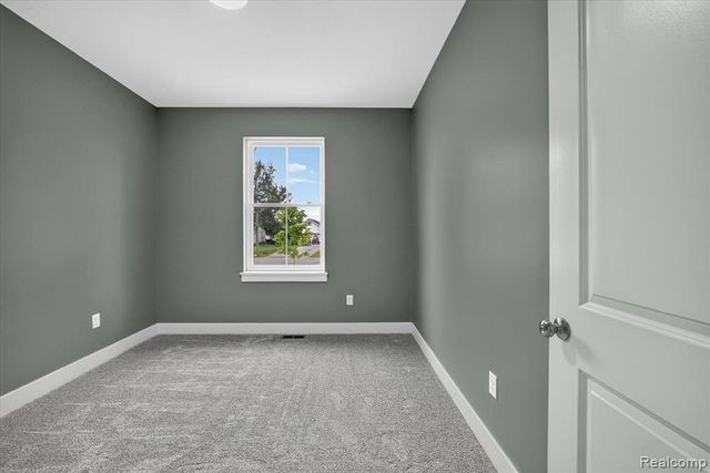 926 Ford Road, Carleton, MI 48117