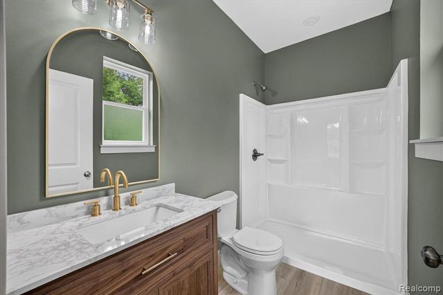926 Ford Road, Carleton, MI 48117
