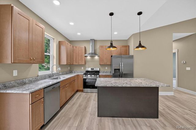 926 Ford Road, Carleton, MI 48117