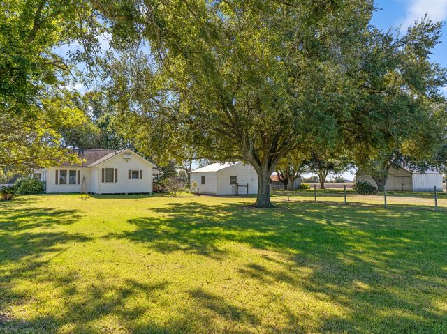 14309 Vrlla Road, Guy, TX 77444