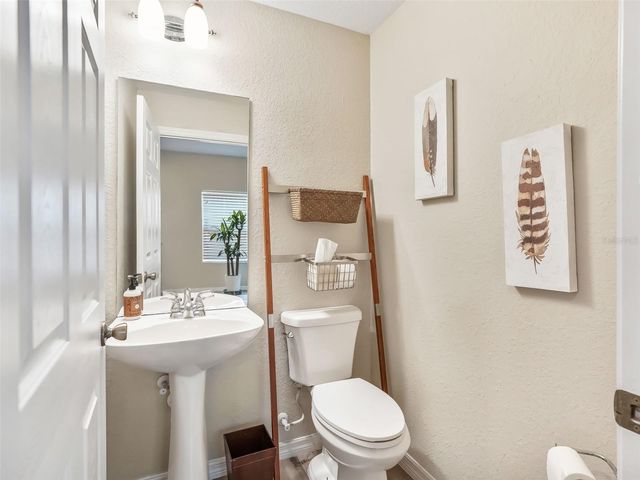 4904 NE 123RD LANE, Oxford, FL 34484