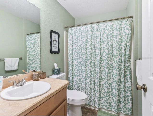 4904 NE 123RD LANE, Oxford, FL 34484