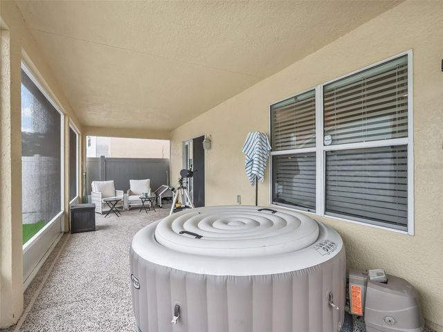 4904 NE 123RD LANE, Oxford, FL 34484