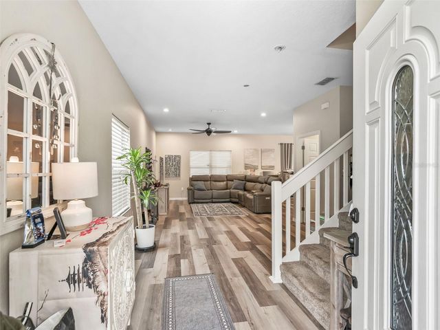 4904 NE 123RD LANE, Oxford, FL 34484