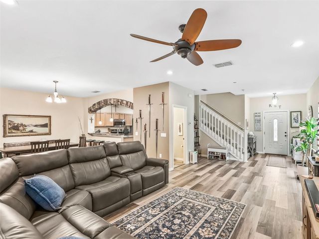 4904 NE 123RD LANE, Oxford, FL 34484