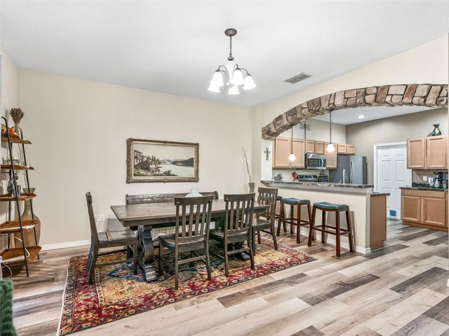 4904 NE 123RD LANE, Oxford, FL 34484