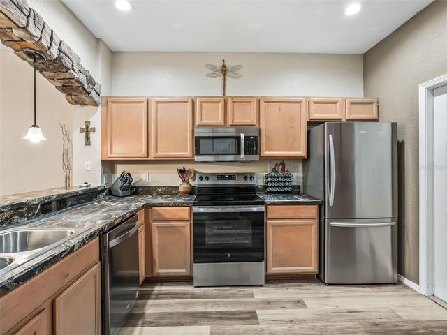 4904 NE 123RD LANE, Oxford, FL 34484