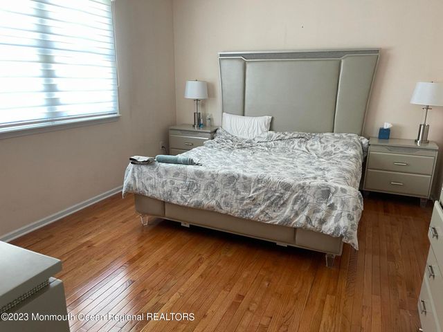 8 Dwight Drive, Ocean Twp, NJ 07712