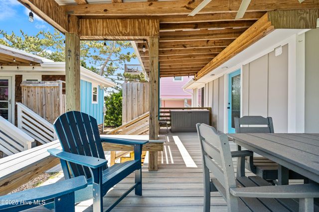 105 High Point Avenue A & B, Surf City, NC 28445