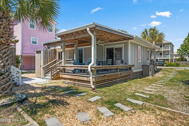 105 High Point Avenue A & B, Surf City, NC 28445
