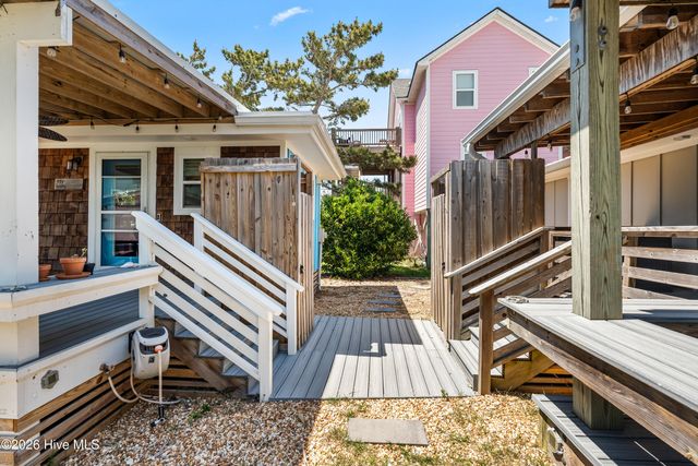 105 High Point Avenue A & B, Surf City, NC 28445