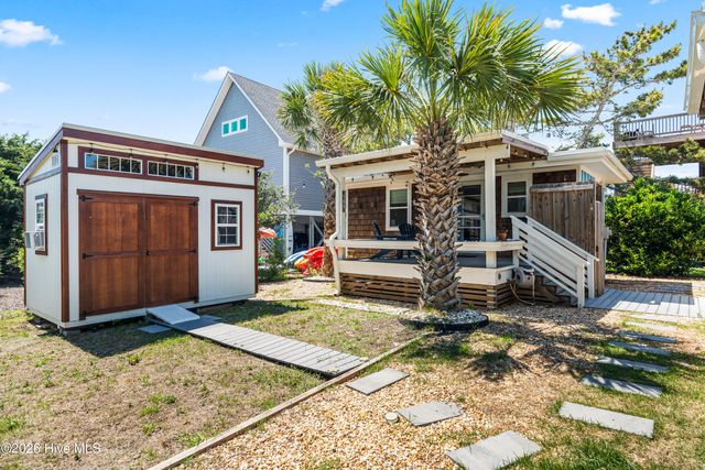 105 High Point Avenue A & B, Surf City, NC 28445