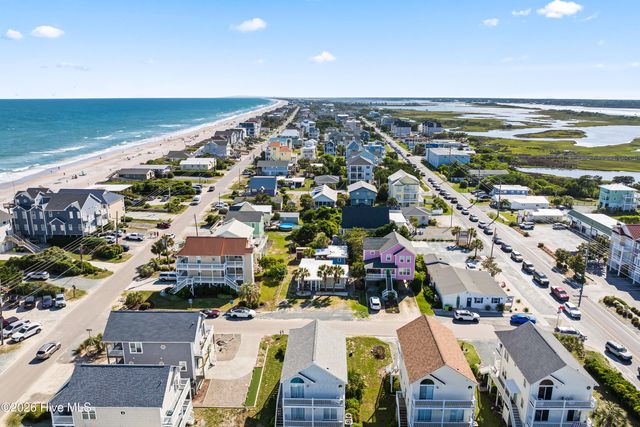 105 High Point Avenue A & B, Surf City, NC 28445