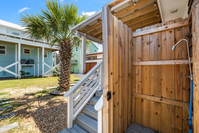 105 High Point Avenue A & B, Surf City, NC 28445