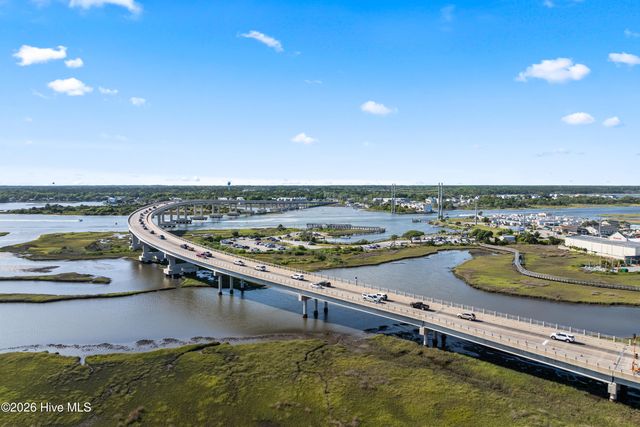 105 High Point Avenue A & B, Surf City, NC 28445