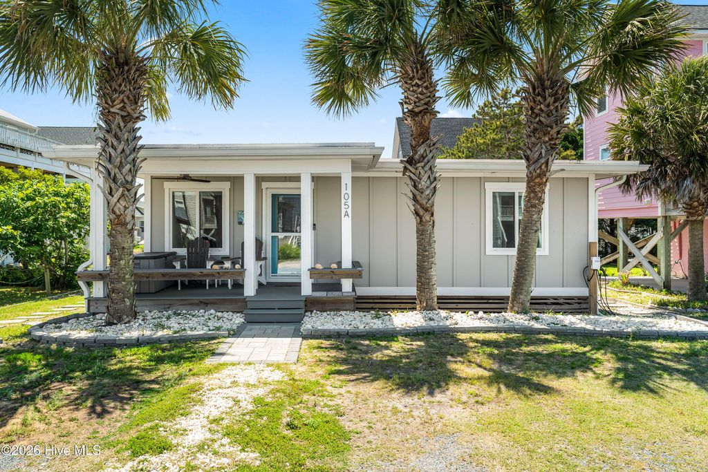 105 High Point Avenue A & B, Surf City, NC 28445