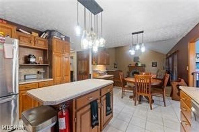 2319 Hunters Ridge, Boardman, OH 44512