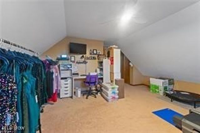 2319 Hunters Ridge, Boardman, OH 44512