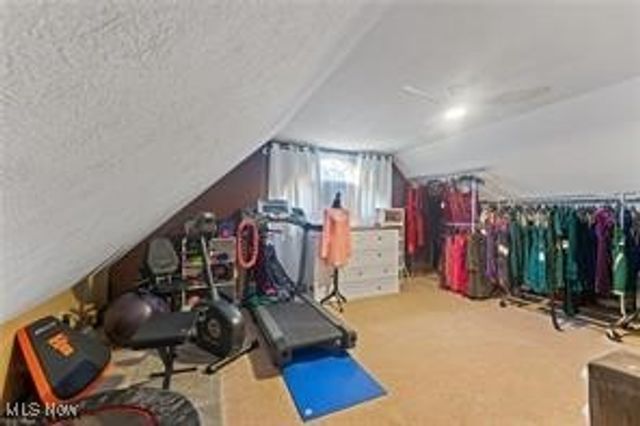 2319 Hunters Ridge, Boardman, OH 44512