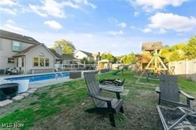 2319 Hunters Ridge, Boardman, OH 44512