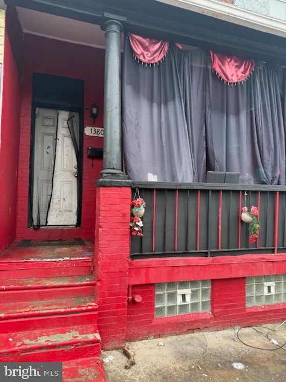 1380 WHITMAN AVE, Camden, NJ 08104