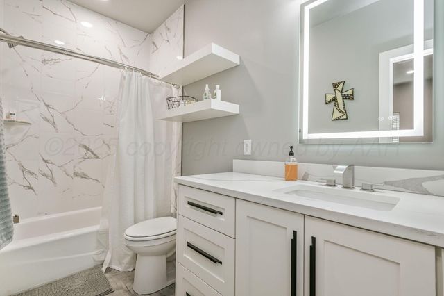 17400 SPRING LAKE Drive, Canyon, TX 79015