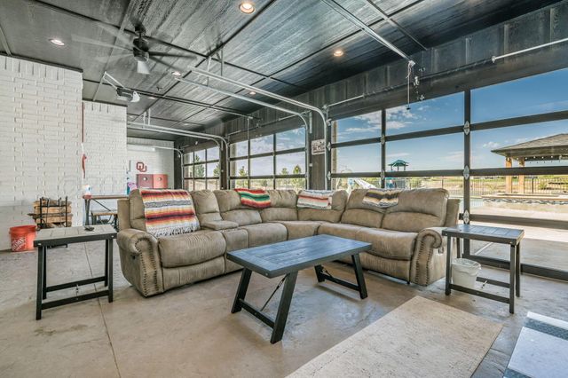 17400 SPRING LAKE Drive, Canyon, TX 79015