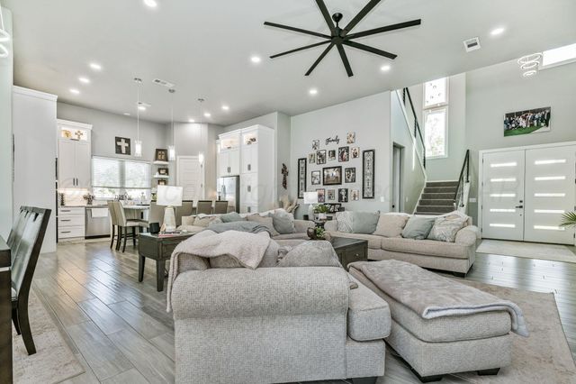 17400 SPRING LAKE Drive, Canyon, TX 79015