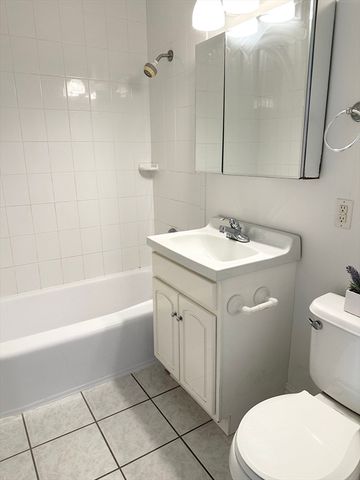 326 Broadway 15, Somerville, MA 02145