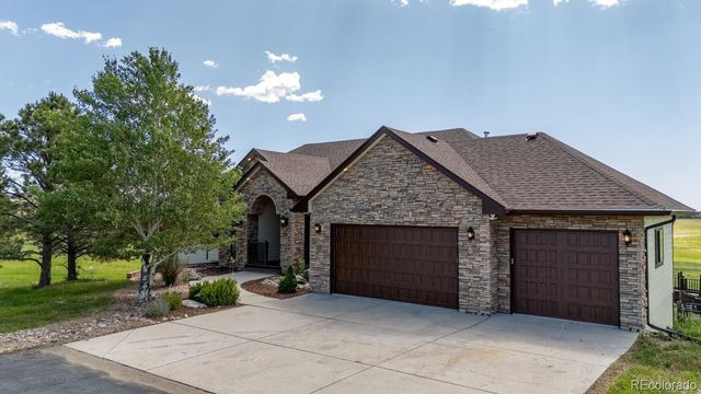 650 Coyote Trail, Elizabeth, CO 80107