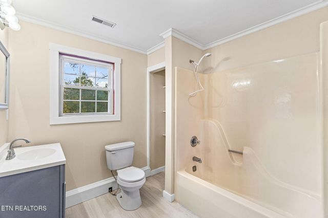 51 Turkeytown Rd, Hilham, TN 38568