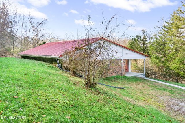 51 Turkeytown Rd, Hilham, TN 38568