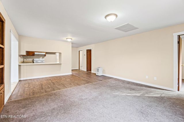 51 Turkeytown Rd, Hilham, TN 38568