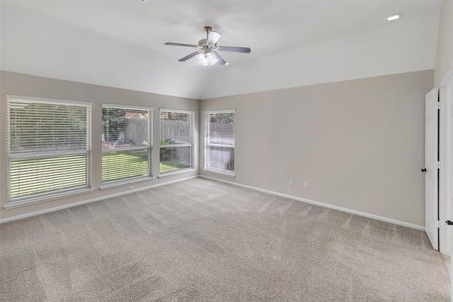 3030 Hemingway Drive, Montgomery, TX 77356