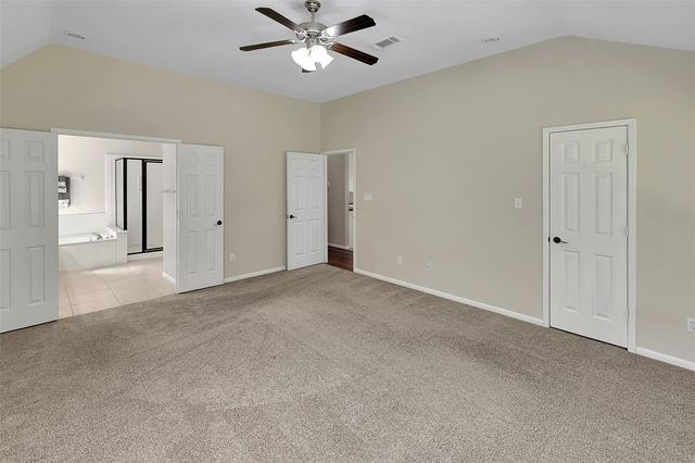 3030 Hemingway Drive, Montgomery, TX 77356