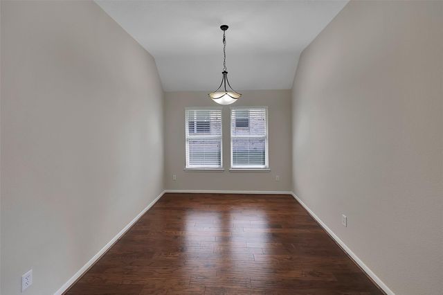 3030 Hemingway Drive, Montgomery, TX 77356