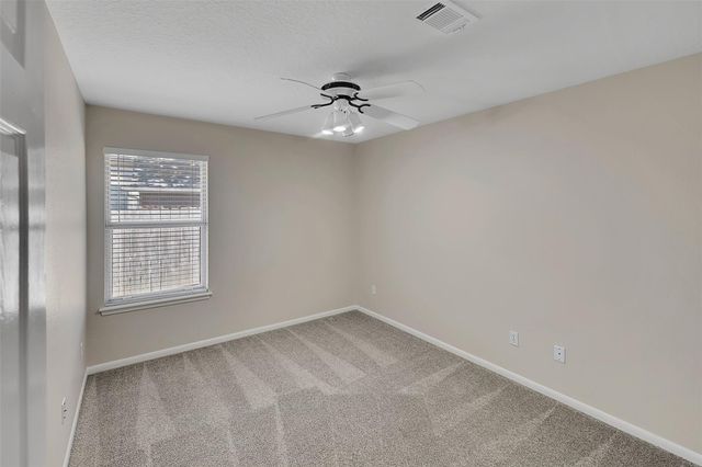 3030 Hemingway Drive, Montgomery, TX 77356