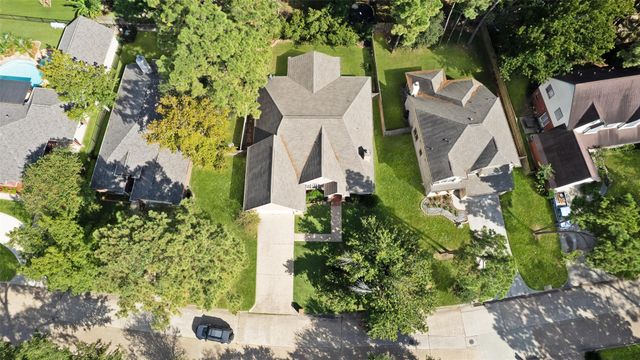 3030 Hemingway Drive, Montgomery, TX 77356