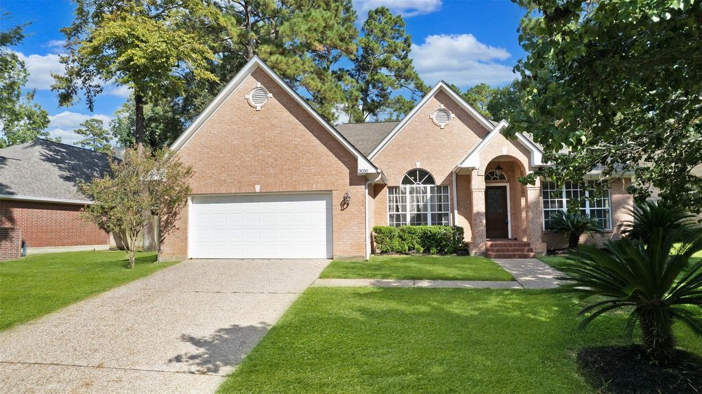 3030 Hemingway Drive, Montgomery, TX 77356