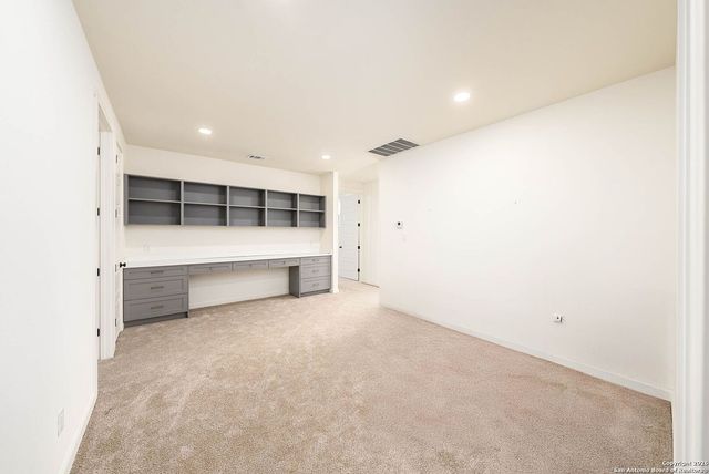 1947 W French Pl, San Antonio, TX 78201