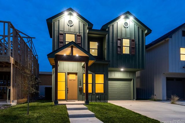 1947 W French Pl, San Antonio, TX 78201