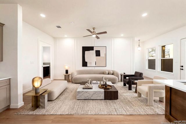 1947 W French Pl, San Antonio, TX 78201